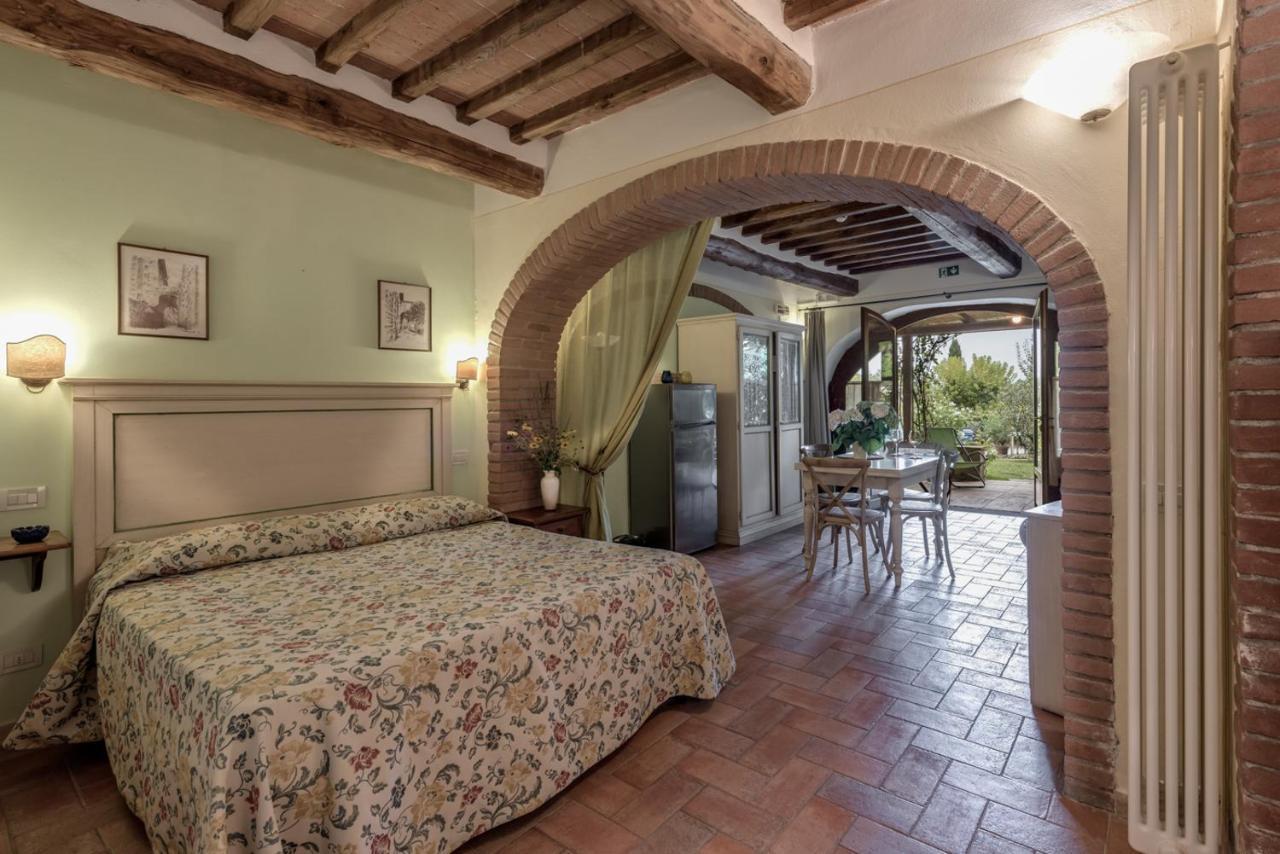 Borgo Al Cerro Aparthotel Casole d'Elsa Exterior photo