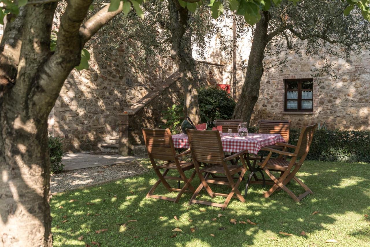 Borgo Al Cerro Aparthotel Casole d'Elsa Exterior photo