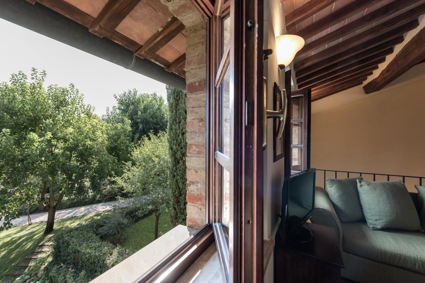 Borgo Al Cerro Aparthotel Casole d'Elsa Exterior photo
